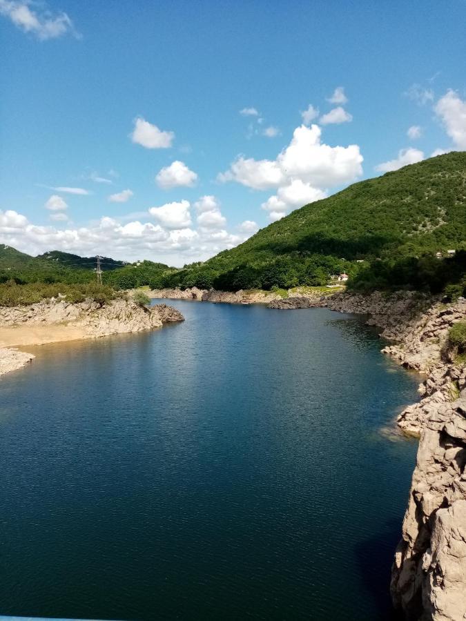 Velebitska Kuca * Velika Plana
